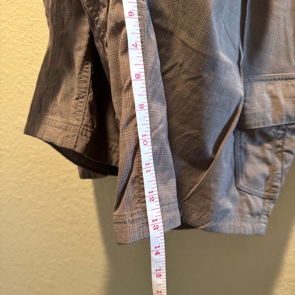 Lululemon Men’s size 40 Tan Plaid Shorts 13” - Picture 7 of 7